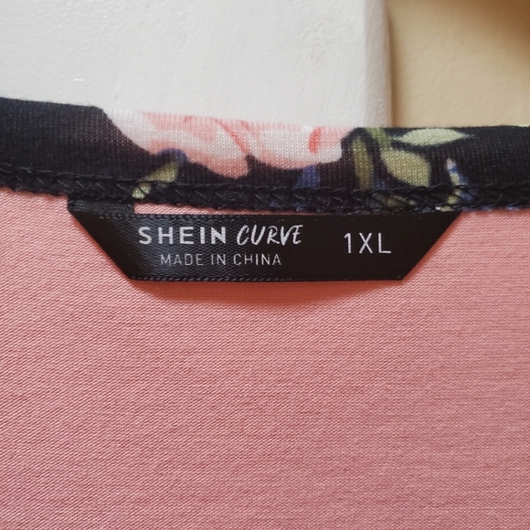 SHEIN Women's Short-sleeved Floral Print T-shirt - Picture 10 of 10